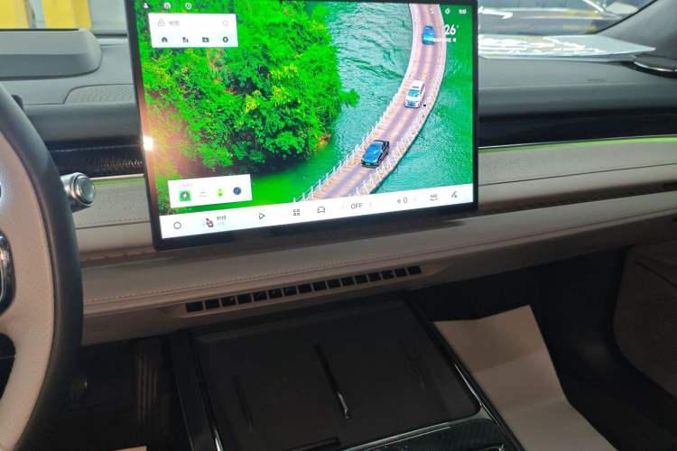 Used Geely Galaxy 8 2025 130km EM-i Flagship Edition Audio And AC Panel