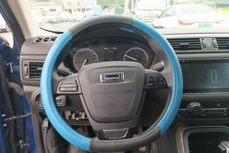 Used Qoros 5 2018 Revised Version 1.6T Automatic Leading Edition