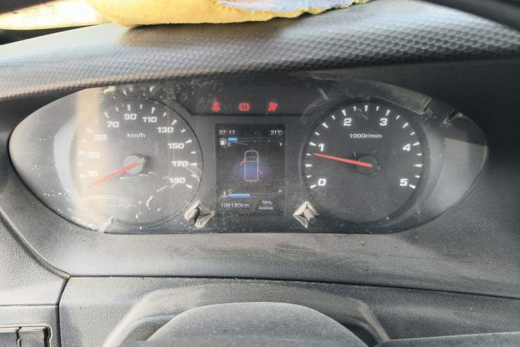 Used Iveco Eurocargo 2020 2.3T Manual Super Rui Long Wheelbase Short Overhang High Roof China VI F1A
