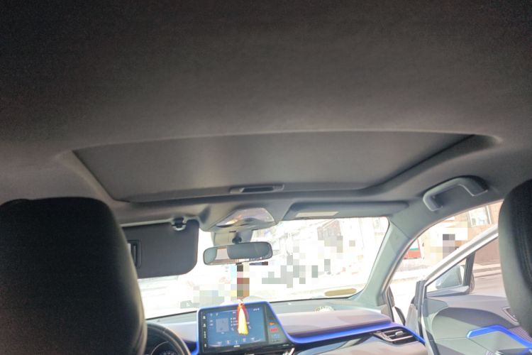 Used Toyota IZOA 2018 2.0L Yichi Version China VI Standard