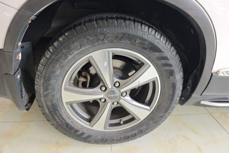 Used Haval H6 2015 Revised Version Sport Edition 1.5T Manual Transmission Two-Wheel Drive Elite Grade
