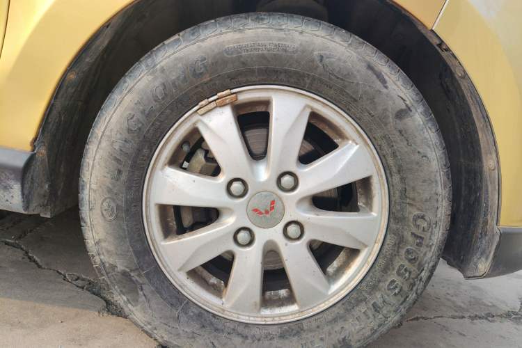 Used Wuling Hongguang 2014 1.5L S Luxury Model
