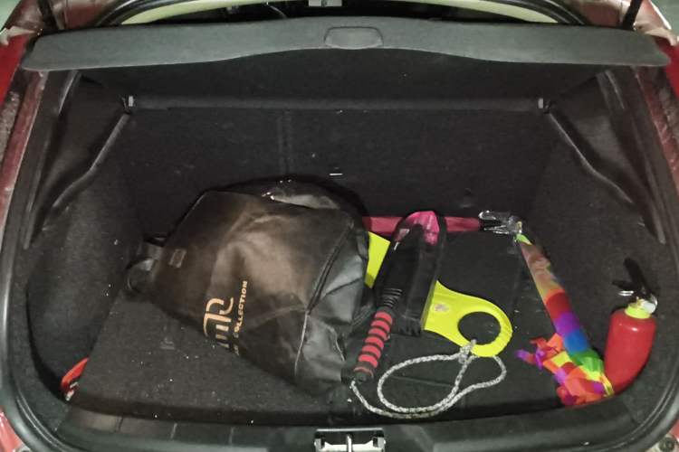 Used Volvo V40 2016 T3 Zhiyi Edition