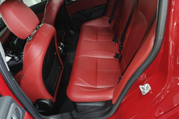 Used Alfa Romeo Giulia 2017 2.0T 200HP Elite Edition Left Rear Seat