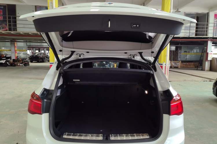 Used BMW X1 2018 sDrive20Li Leading Model
