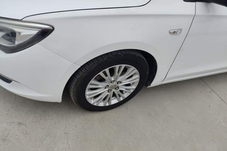 Used Buick GT 2017 15N Manual Elite Version