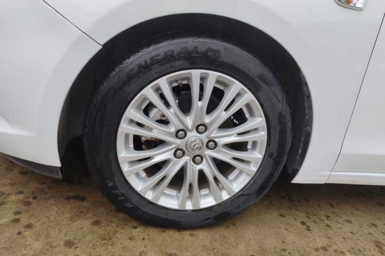 Used Buick GT 2015 15N Automatic Elite Version