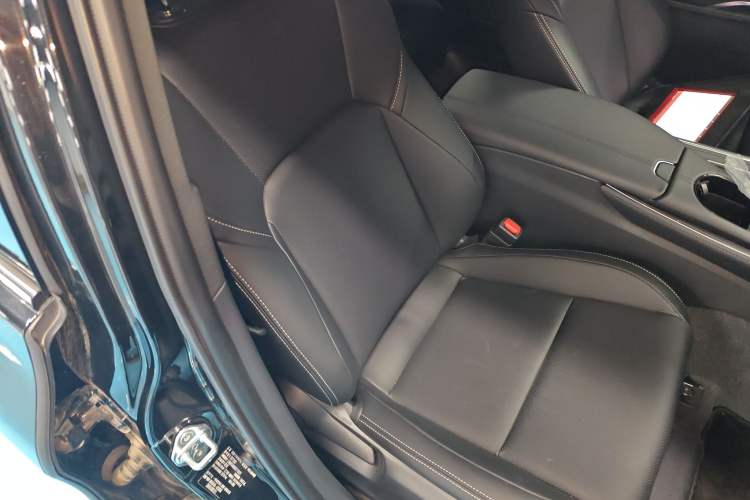 Used Toyota Avalon 2024 2.0L Ambition Edition Right Front Seat