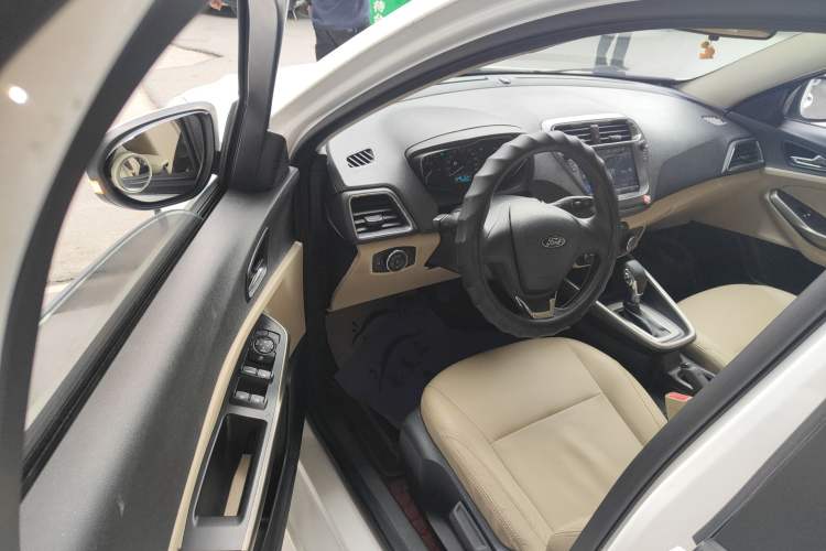 Used Ford Escort 2017 Revised Version 1.5L Automatic Comfort Edition