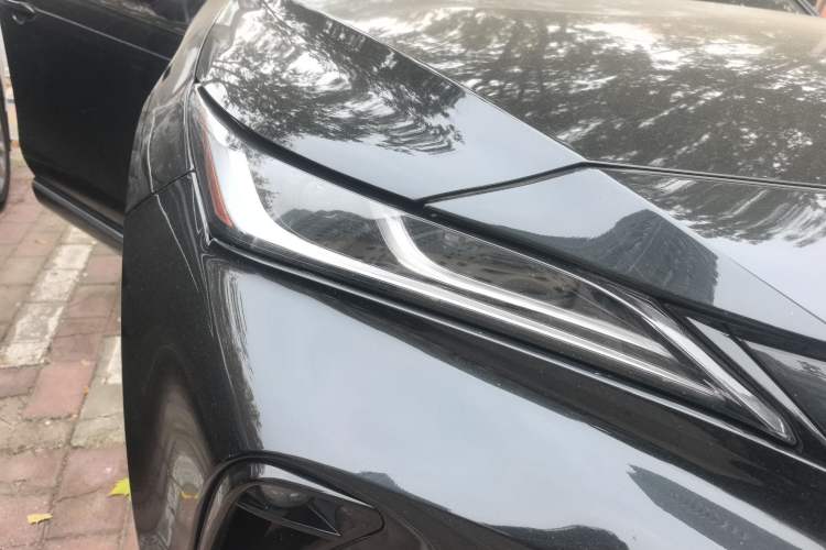 Used Toyota Venza 2023 2.0L CVT Two-Wheel Drive Prestige Version Exterior 6