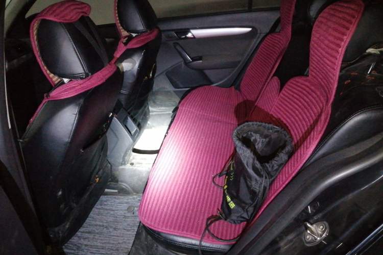 Used Volkswagen Lavida 2015 1.6L Automatic Fashion Edition Left Rear Seat