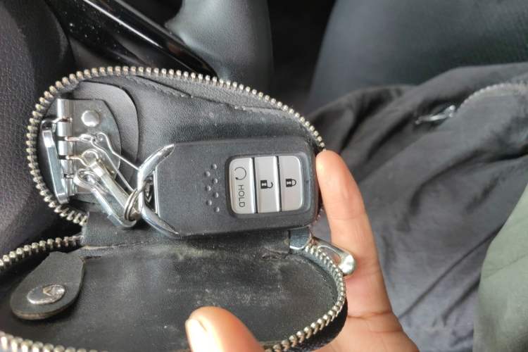 Used Honda Avancier 2017 240TURBO Two-Wheel Drive Elite Edition Vehicle Key