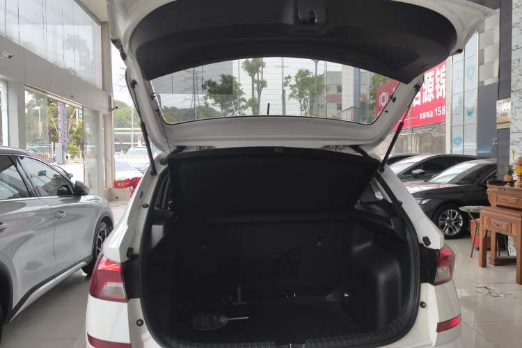 Used Skoda Kamiq 2018 1.5L Manual Comfort Edition China VI Standard Trunk