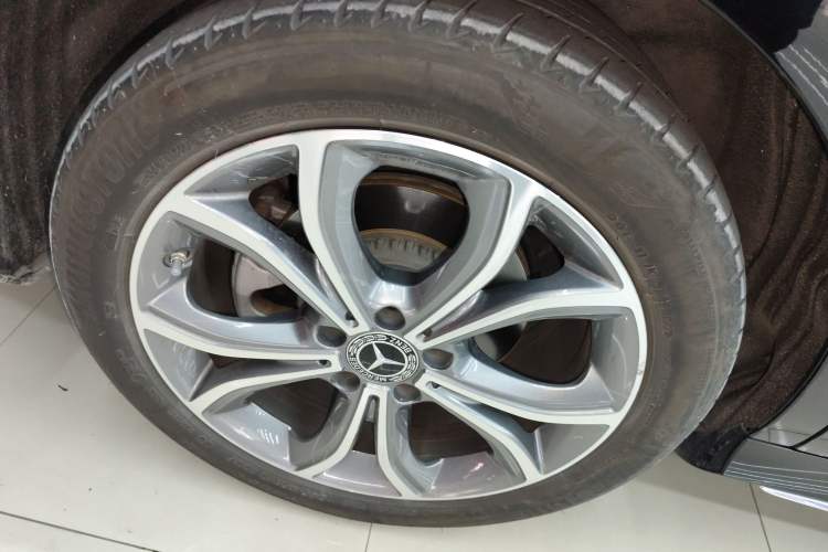 Used Mercedes-Benz E-Class 2023 Restyled E 300 L Sporty and Stylish Edition