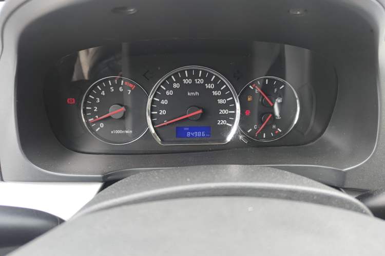 Used CHANGAN Alsvin V5 2012 1.5L Manual Dream Edition