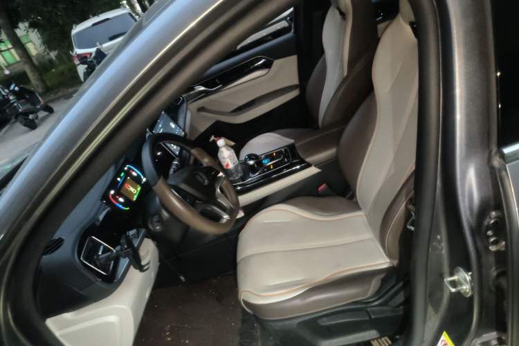 Used BYD Qin PLUS 2024 Honor Edition EV 510KM Leading Model
