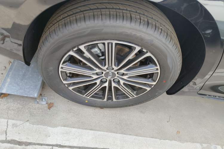 Used Geely Auto Preface 2026 Model Oriental Yao 1.5TD Fuyao Edition