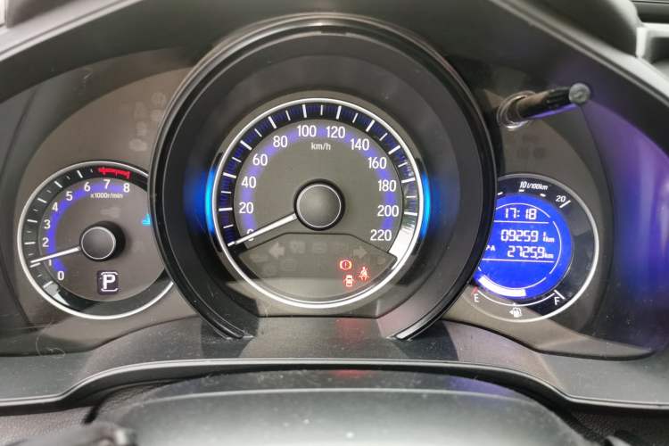 Used Honda Fit 2016 1.5L LXS CVT Comfort Sunroof Version
