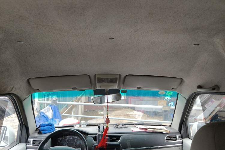 Used Jinbei New Hiace X30L 2021 1.5L Business Central Air-Conditioned Van China VI Standard SWC15M Headliner