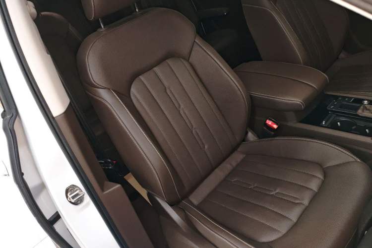 Used Volkswagen Viloran 2020 330TSI Luxury Edition