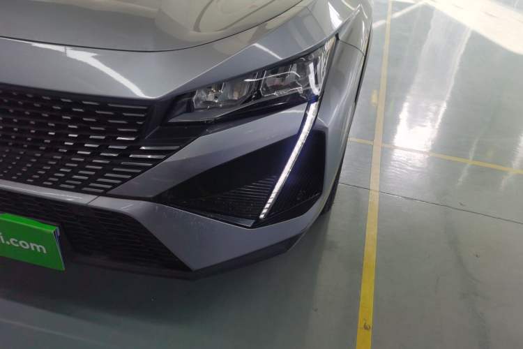 Used Peugeot 408X 2023 Charm Version
