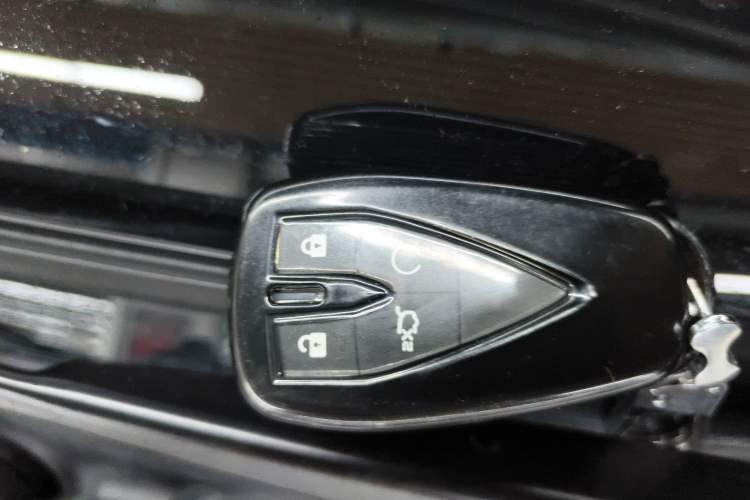 Used CHANGAN Eado 2025 PLUS 1.4T Dual-Clutch High-Energy Version
