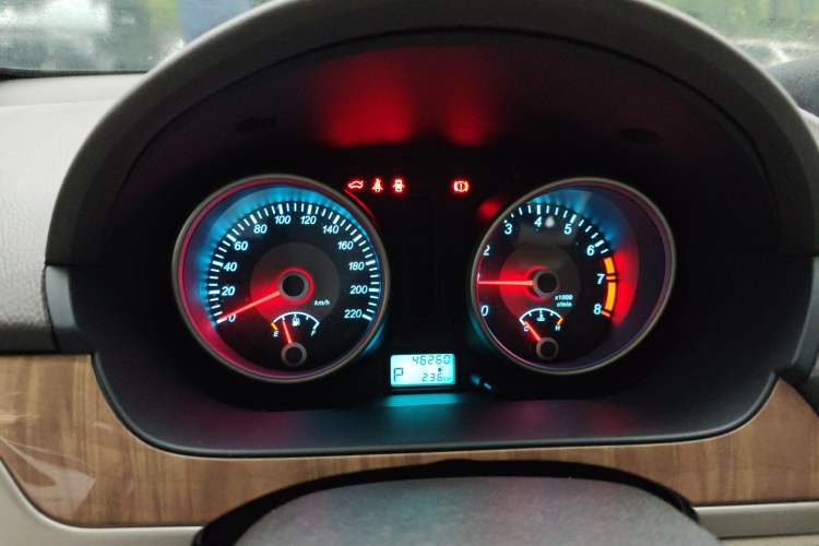 Used Buick Excelle 2015 1.5L Automatic Classic Model Instrument Cluster