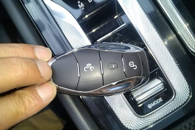 Used Hongqi H6 2023 2.0T ZhiZhen Edition
