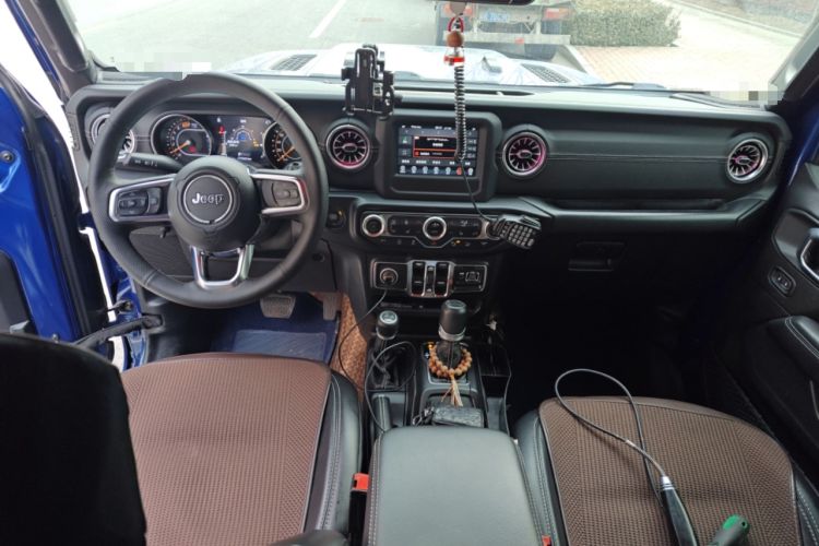 Used Jeep Wrangler 2019 2.0T Sahara 4-Door Version China V Standard
