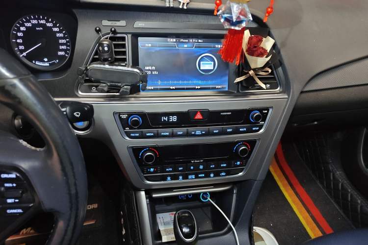 Used Hyundai Sonata 2016 2.0L Hybrid HL Luxury Version
