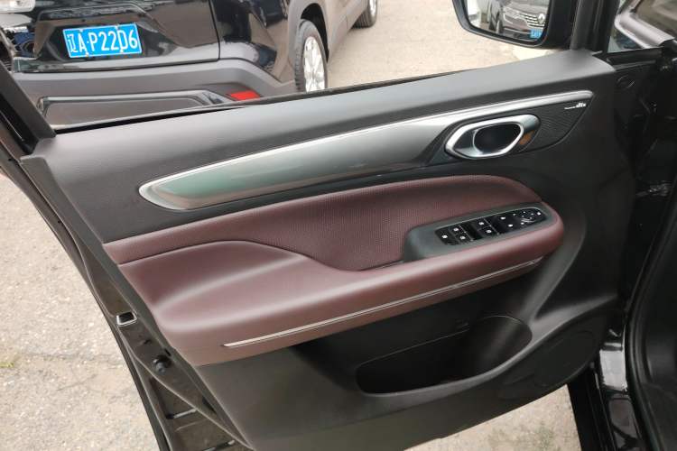 Used GAC Trumpchi M6 2023 PRO 270T DCT Luxury Edition
