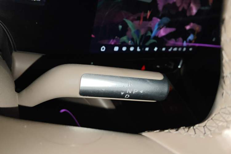 Used Hima AITO M9 2024 Range-Extended Ultra Version 52 kWh 5-Seater Model
