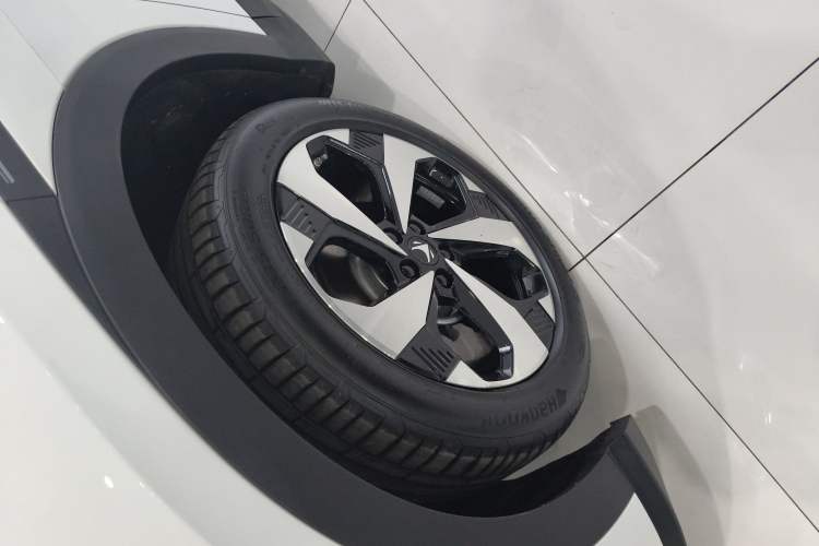 Used ARCFOX Alpha T5 2025 520 MAX
