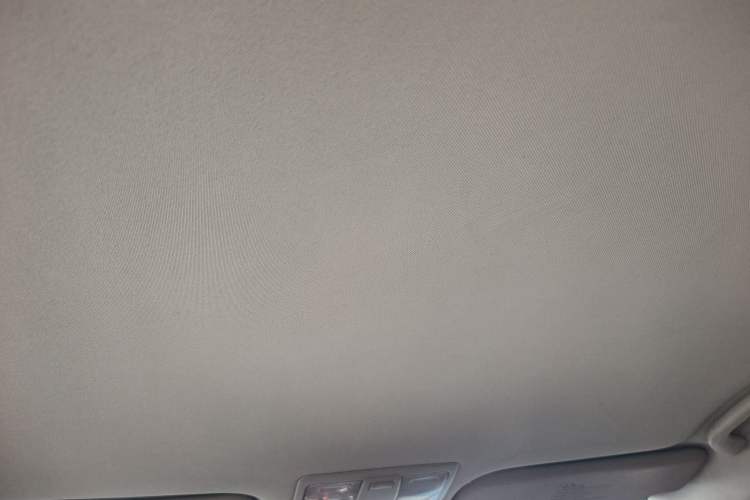 Used Kia Sportage R 2012 2.0L Manual Two-Wheel Drive GL Trim
