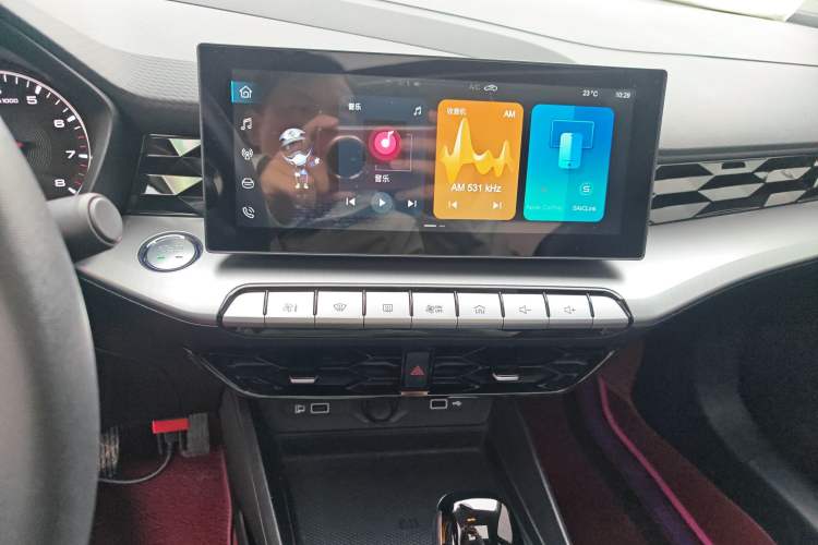 Used MG 5 2021 180 DVVT CVT Youth Luxury Edition
