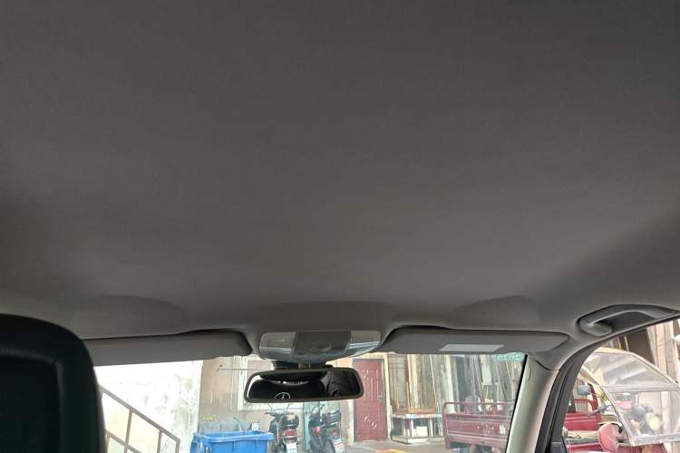 Used Mercedes-Benz GLK-Class 2010 GLK 300 4MATIC Fashion Model Headliner