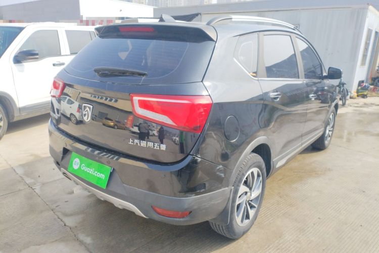 Used Baojun 560 2015 1.8L manual luxury version
