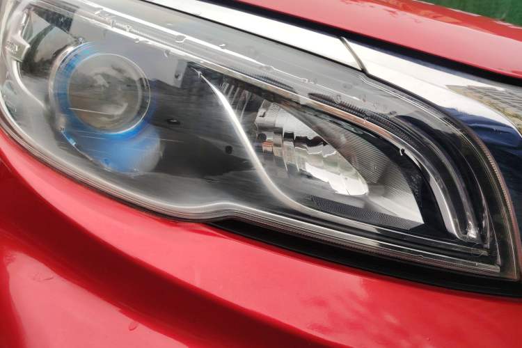 Used Geely Auto Vision X3 2020 1.5L CVT Luxury Model Right Front Headlight