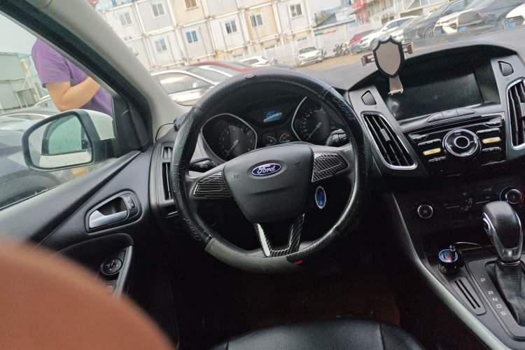 Used Ford Focus 2015 Hatchback 1.6L Automatic Comfort Model