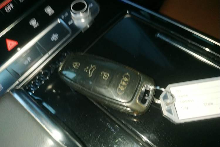 Used Audi Q7 2021 55 TFSI quattro S line Sport model