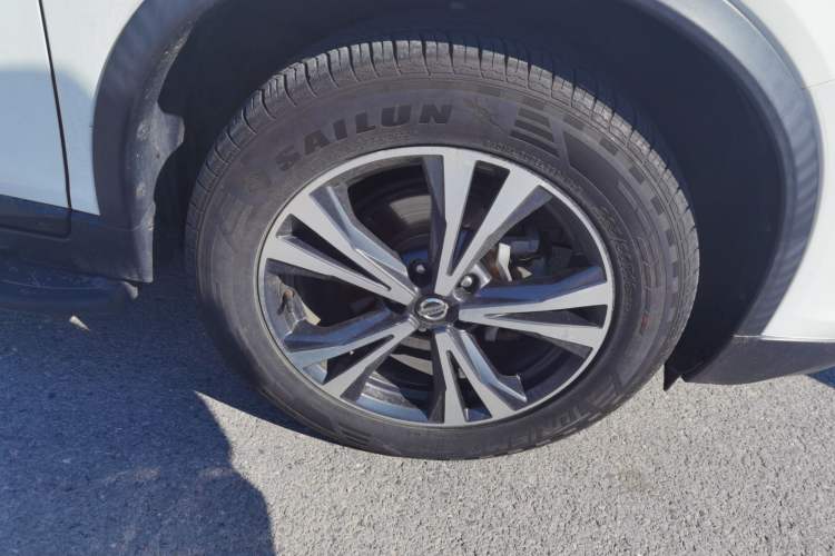 Used Nissan X-Trail 2020 2.5L XL CVT 4WD SmartConnect Advanced Edition Right Front Wheel Hub