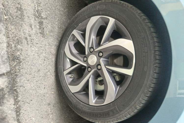 Used Buick Velite 6 2020 Plug-in Hybrid Connected Smart Edition Right Front Wheel Hub