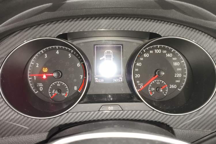 Used Volkswagen Golf Sportsvan 2018 230TSI Automatic Luxury Model Instrument Cluster