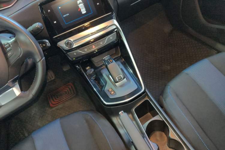 Used Peugeot 308 2019 230THP Automatic Luxury Edition China VI Standard
