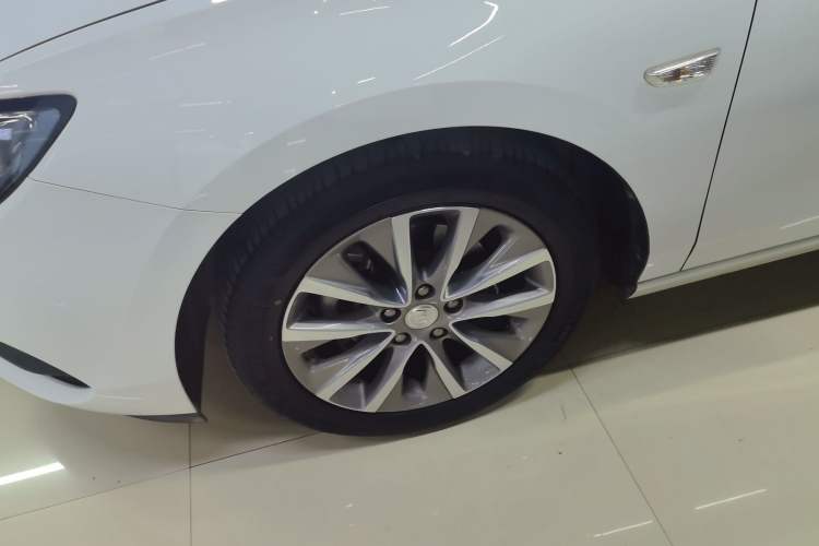 Used Buick GL6 2021 323T Mild Hybrid Connect Luxury Model