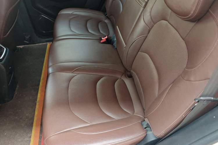 Used Baojun 560 2017 1.5T DCT Flagship Model 7 Seats
