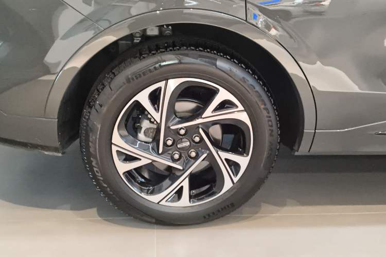 Used Lincoln Nautilus 2025 2.0T All-Wheel-Drive Luxury Hybrid Edition