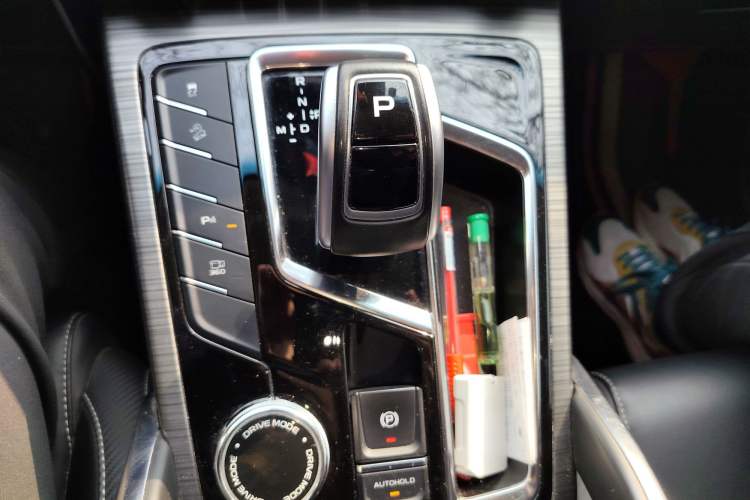 Used Geely Auto Emgrand X7 Sport 2020 1.8TD DCT ZhiZun PRO