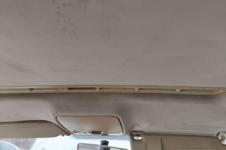 Used Volkswagen Bora 2014 1.6L Manual Comfort Model Headliner