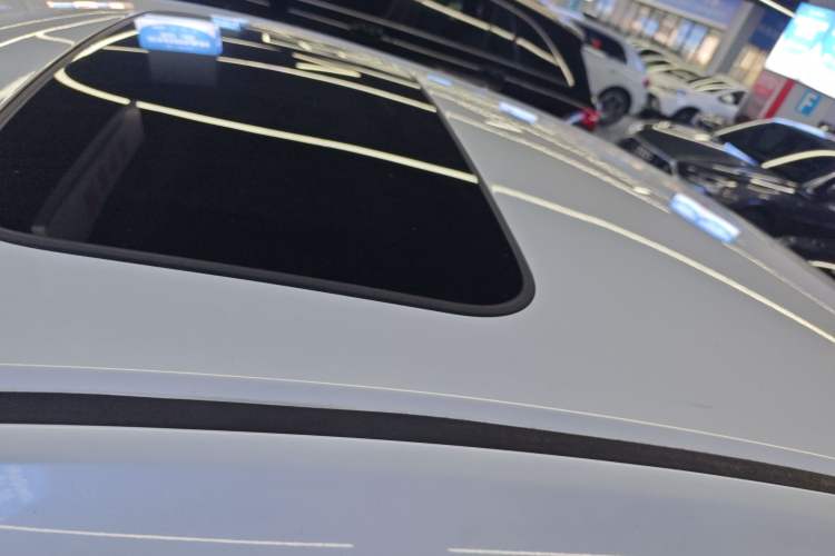 Used Honda Envix 2019 180TURBO CVT Enjoyment Edition China VI Roof